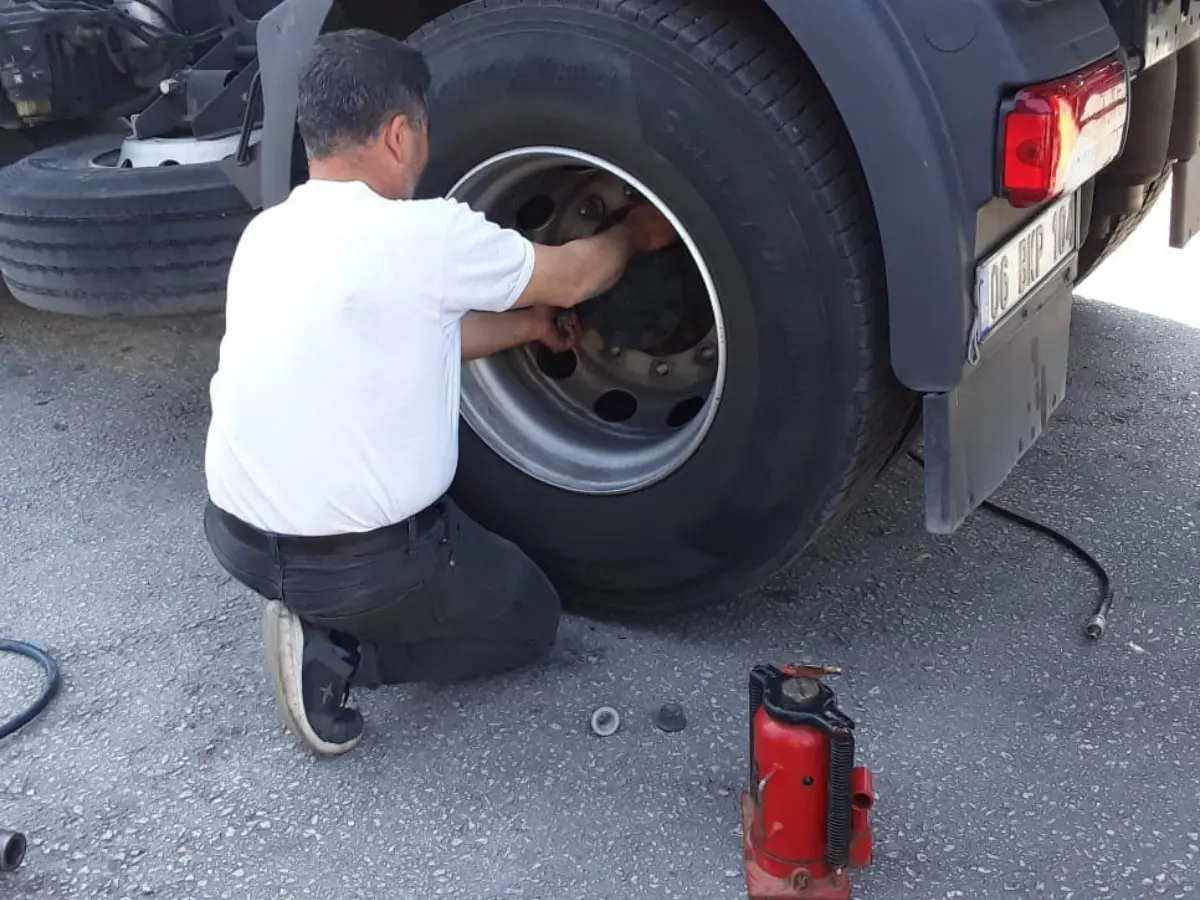 Seyitgazi Oto Lastikçi